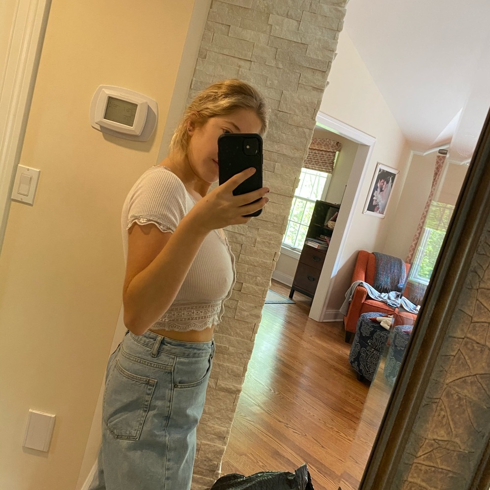 Top - Picture 2 of 3